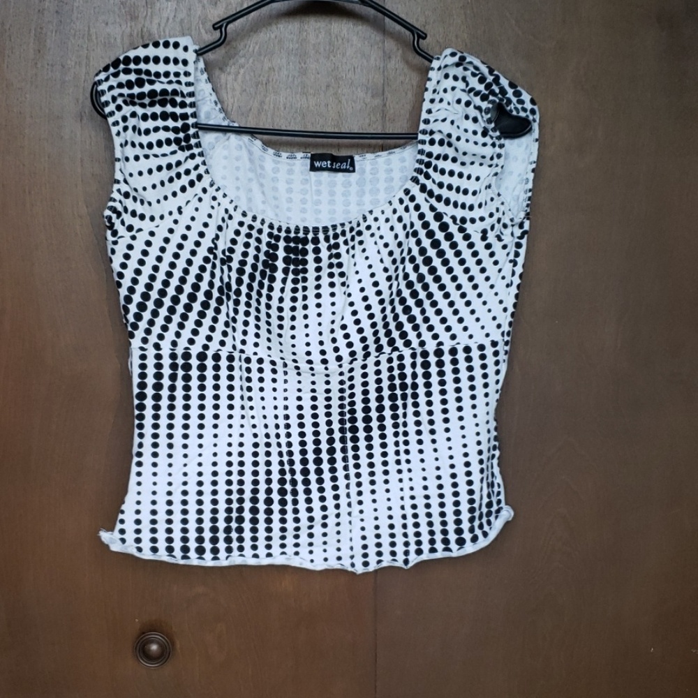 Sleeveless top